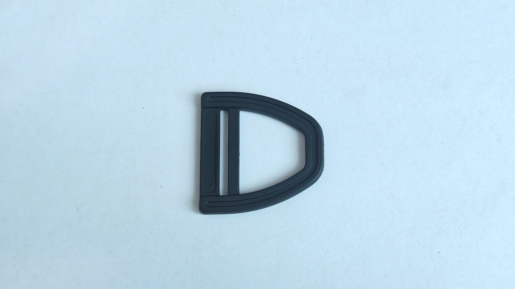 D-ring buckle with crossbar-textured D-shaped ring body, product photo 1