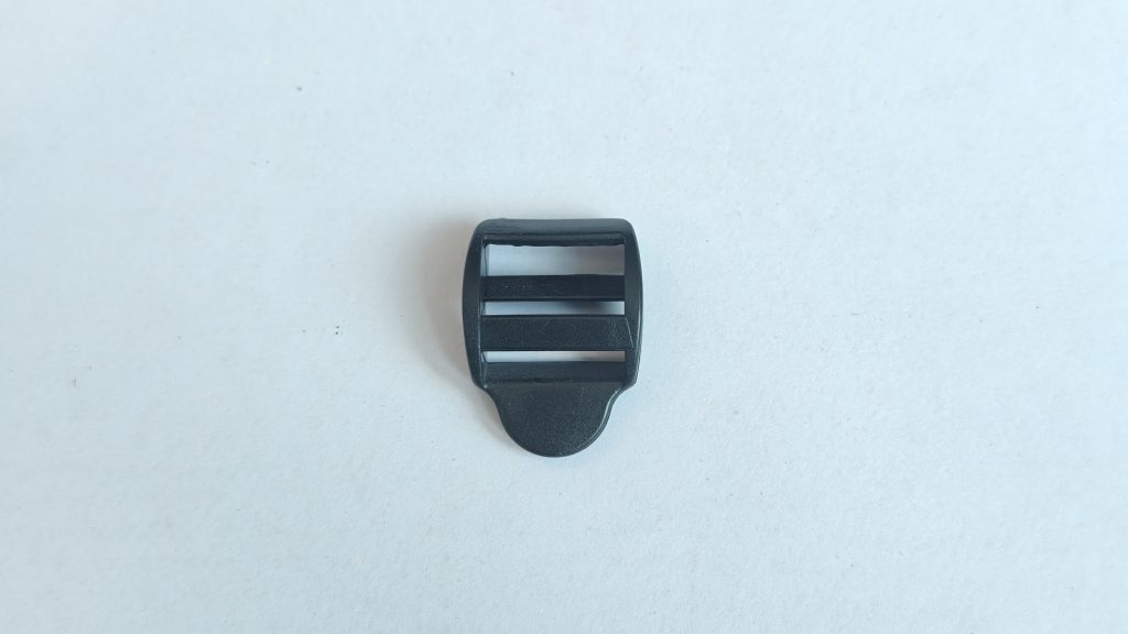 Tri-glide buckle with narrow-face double crossbar and round-head pull tab, product photo 1
