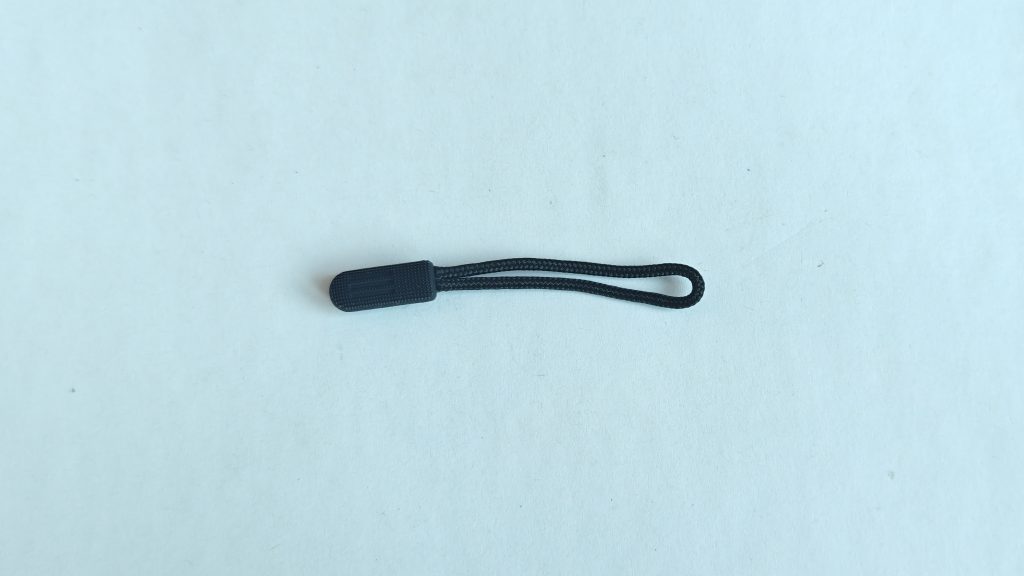 Zipper pull cord, rectangular ribbed grip, product photo 1